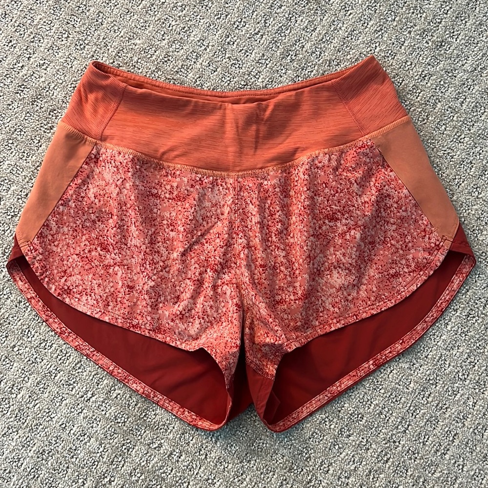Outdoor Voices Hudson 2.5” shorts